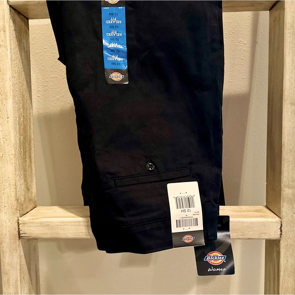 NWT Women’s Dickies Flex Relaxed Straight Work Pants - 12 Short - Picture 2 of 7
